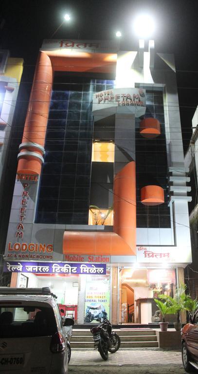 Hotel Preetam Aurangabad Экстерьер фото